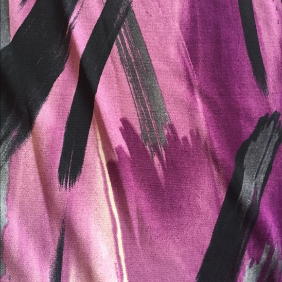 Dressy top with Ruffled neckline. - Picture 5 of 5